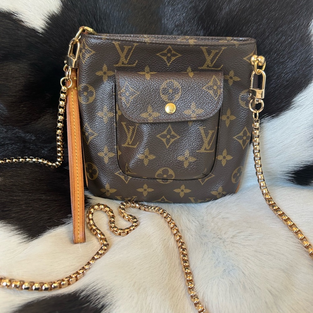 Louis Vuitton Partition